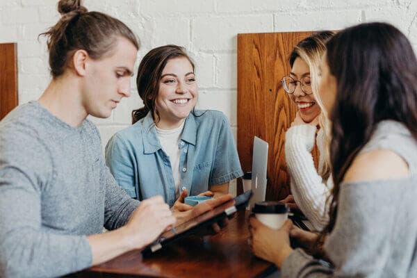 Khóa Học Tiếng Anh Giao Tiếp Bao Nhiêu Tiền?