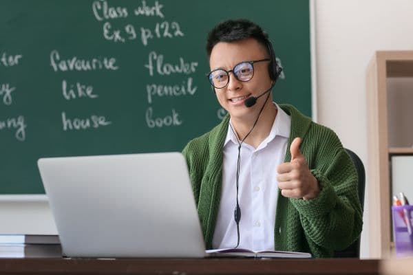 Top 5 Trung Tâm Học Tiếng Anh Online Chuyên Luyện Thi VSTEP