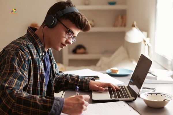 Luyện thi Vstep online