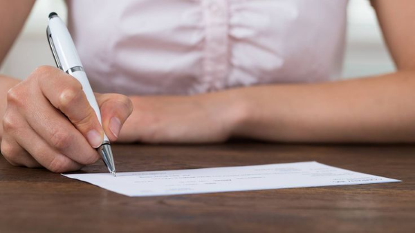 vstep writing essay
