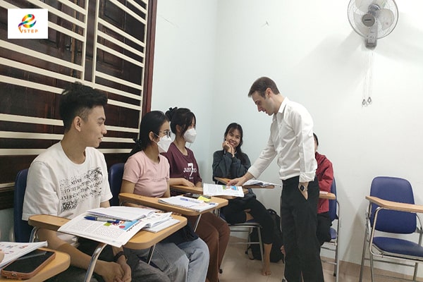khoa-hoc-tieng-anh-giao-tiep