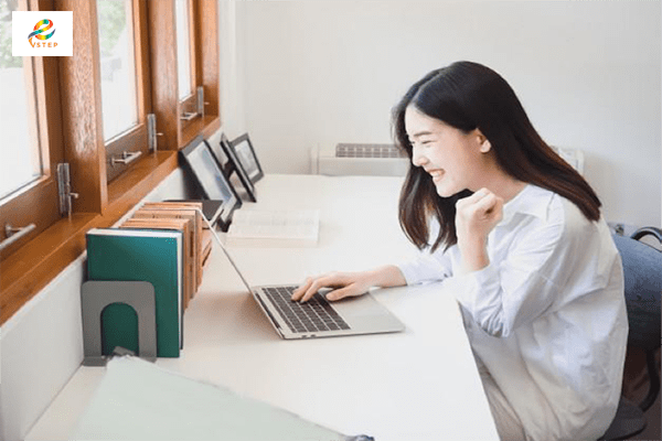 review-cac-khoa-hoc-tieng-anh-giao-tiep-online