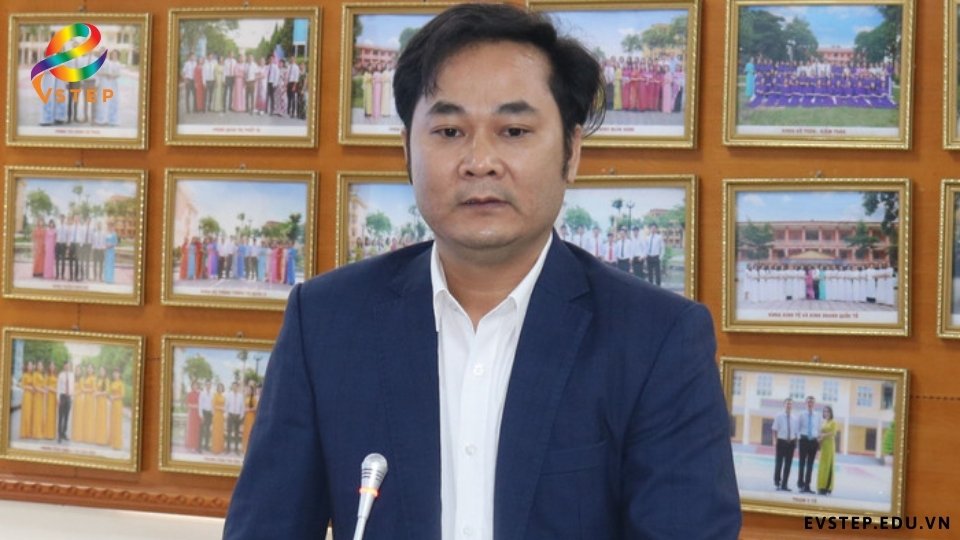 tien-si-le-hung-linh