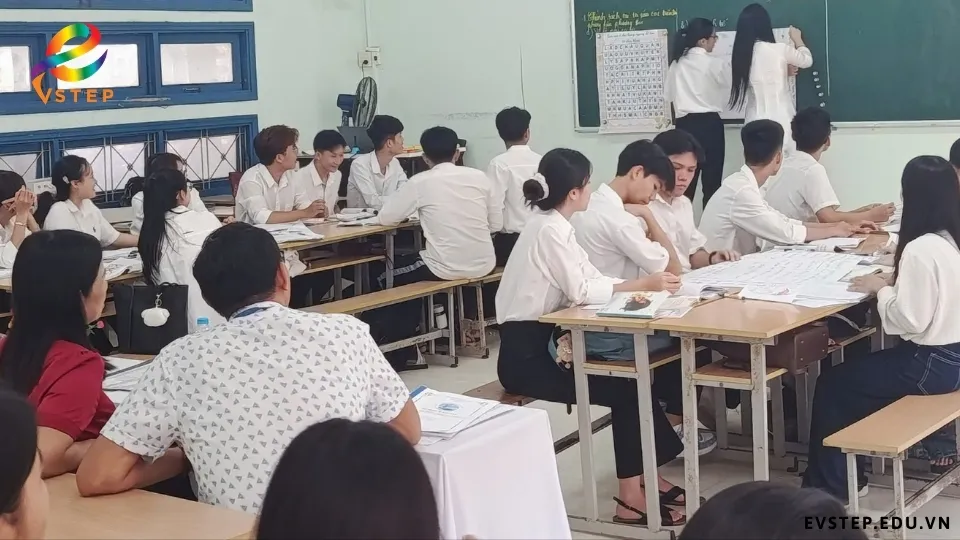 dang-ky-thi-vstep-qnu-danh-cho-tat-ca-doi-tuong